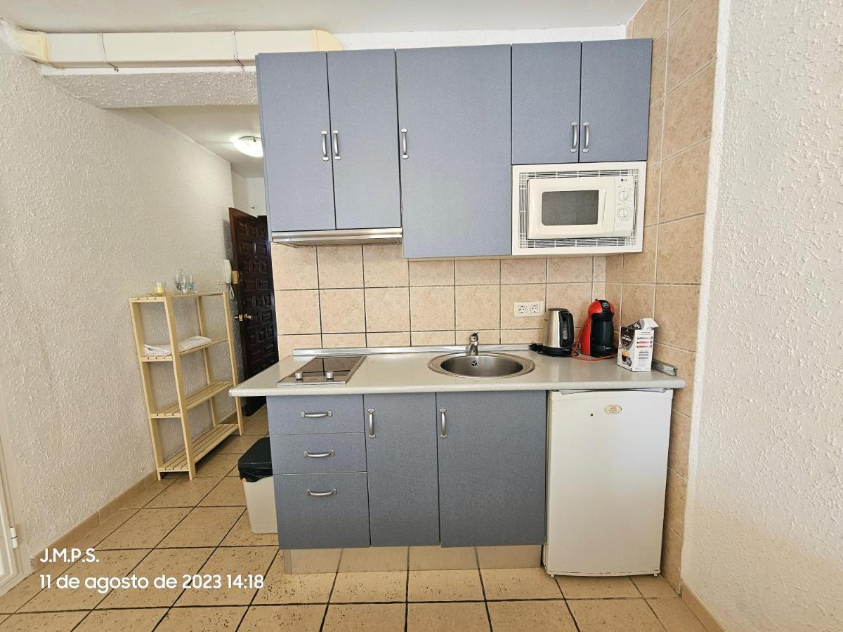 Estudio Acogedor Y Tranquilo En Zona Estupenda ฟูเอนฮิโรลา ภายนอก รูปภาพ