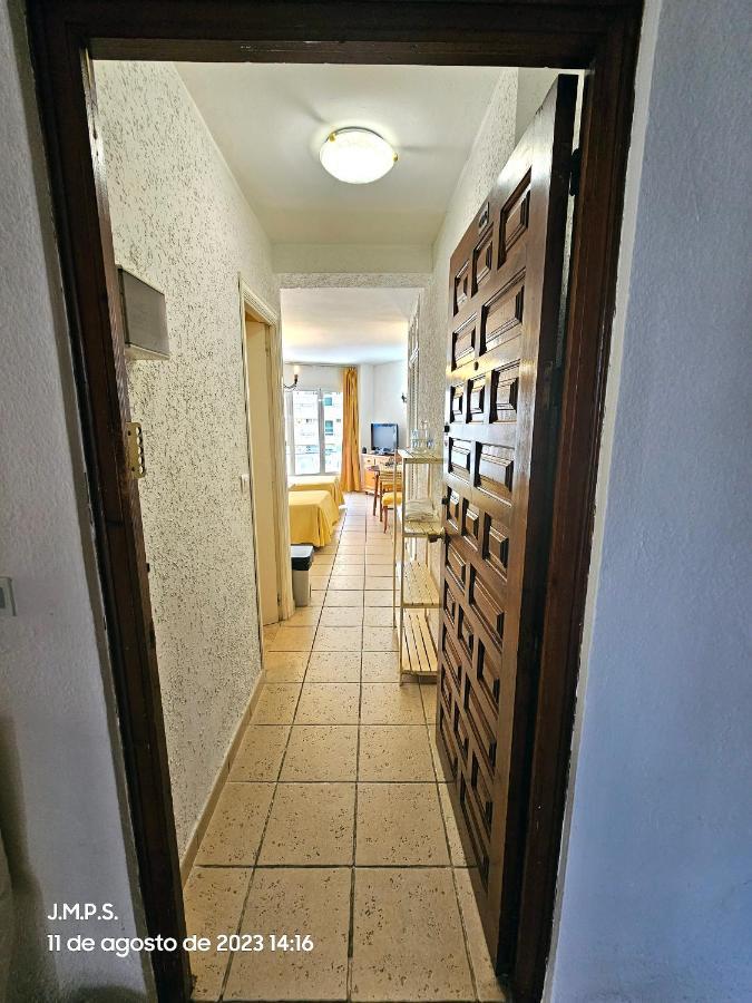 Estudio Acogedor Y Tranquilo En Zona Estupenda ฟูเอนฮิโรลา ภายนอก รูปภาพ